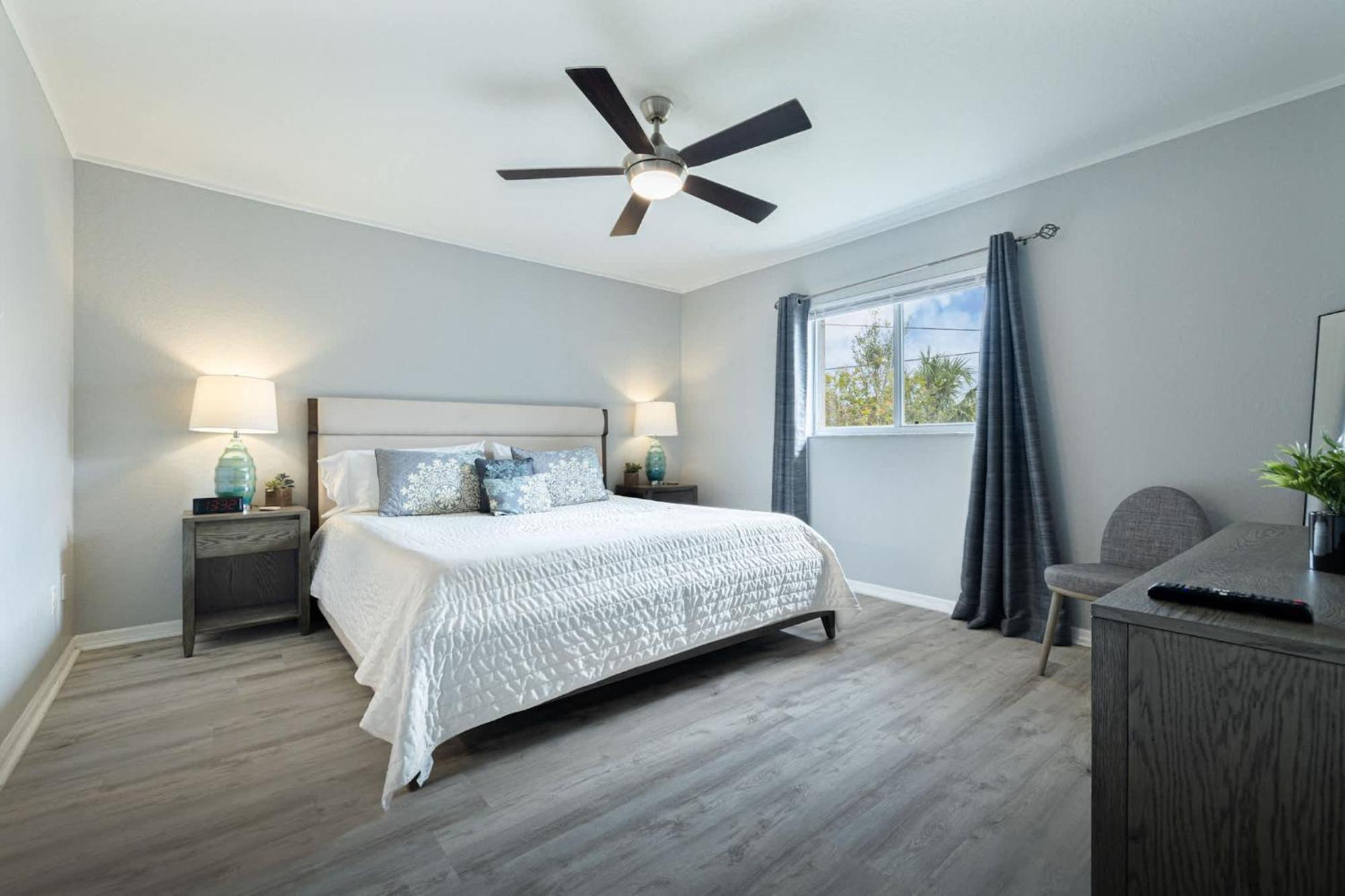 Endless Summer Retreat Jacuzzi 3Kingbed Airhockey Cape Coral Exterior photo